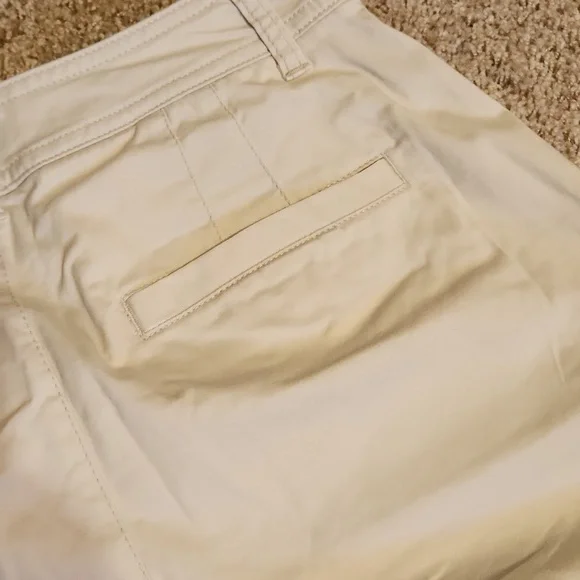 GAP Khaki's - Picture 10 of 10